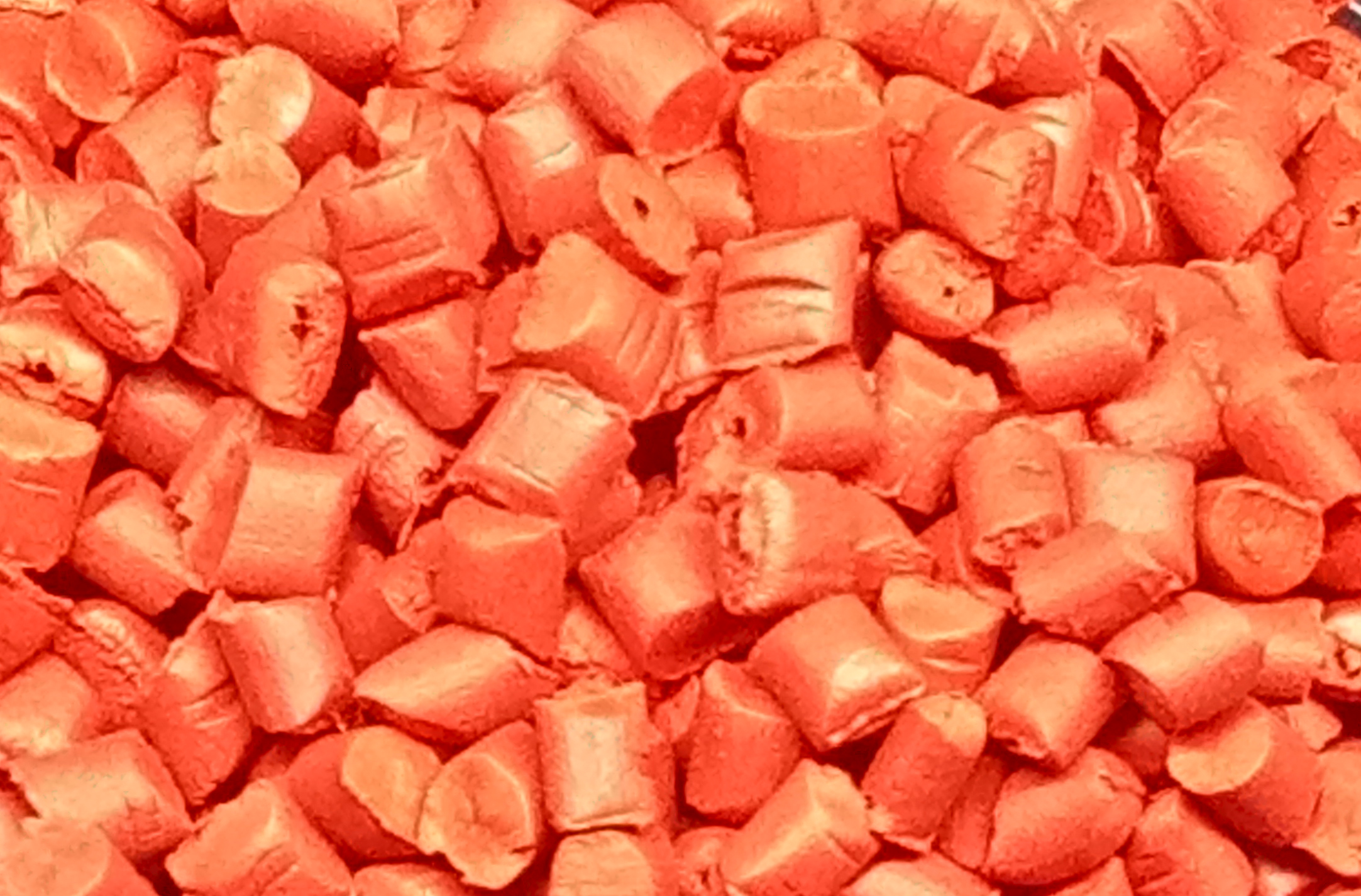 改性料大紅色母小知識(shí)