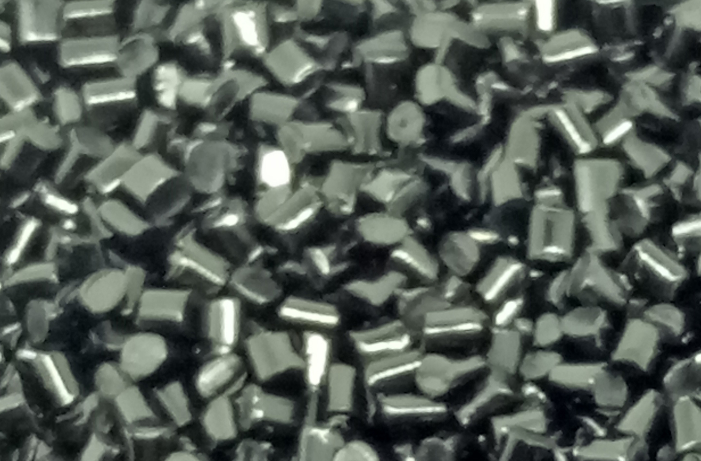 使用黑色母粒的好處哪些？