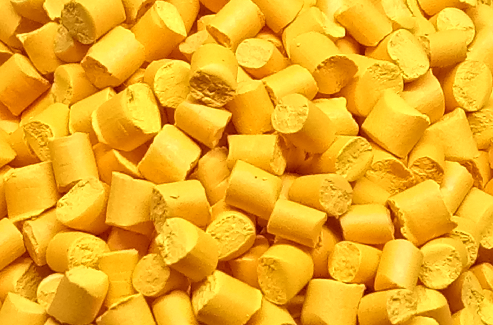 染色抽粒著色與色母著色有什么區(qū)別？